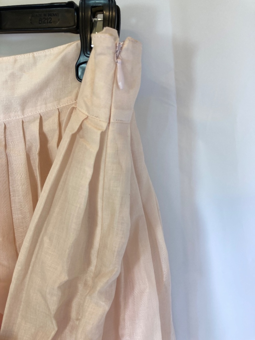 Banana Republic Skirt Sz 8 Pink Embroidered Floral Pleated Spring 2006 - Picture 3 of 15